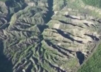 “KAPIJA PAKLA” SE ŠIRI MUNJEVITOM BRZINOM! Naučnici u šoku: Preti li katastrofa?! (VIDEO)