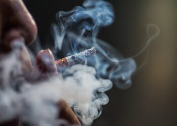 Studija pokazala da prestanak pušenja i sa 75 godina može da produži život